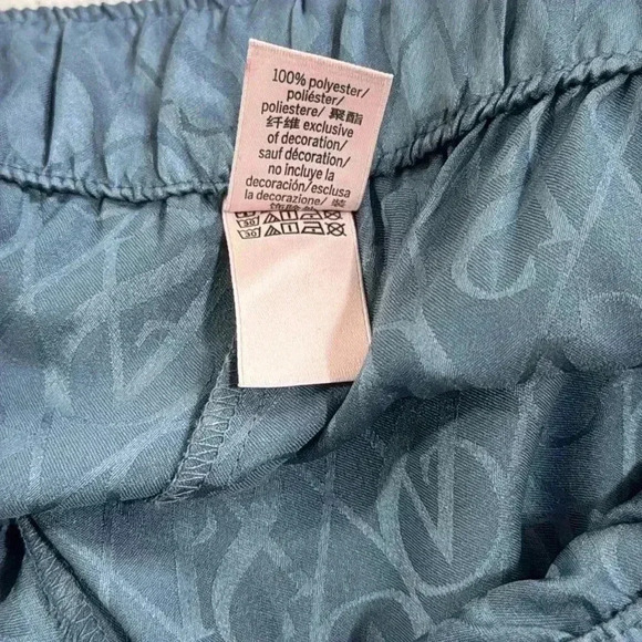 VS Pajama Set Shorts & Tank Women’s Small Blue - Picture 8 of 10